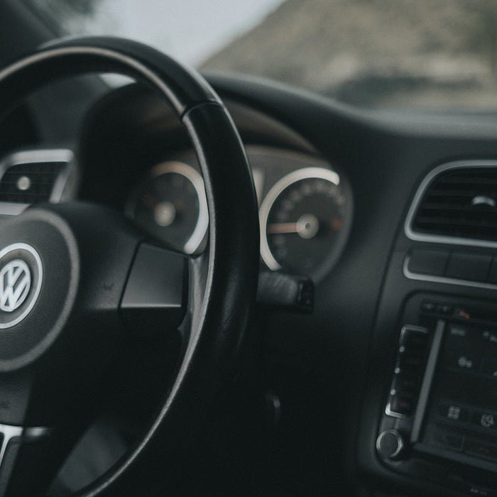 13 Safety Tips on How to Drive Big Rig Trucks - REDTIGER Official