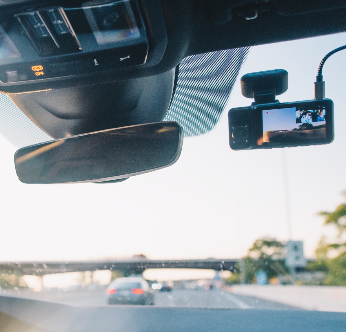 The Benefits of Using a 3-Channel Dash Cam As Car Security Camera