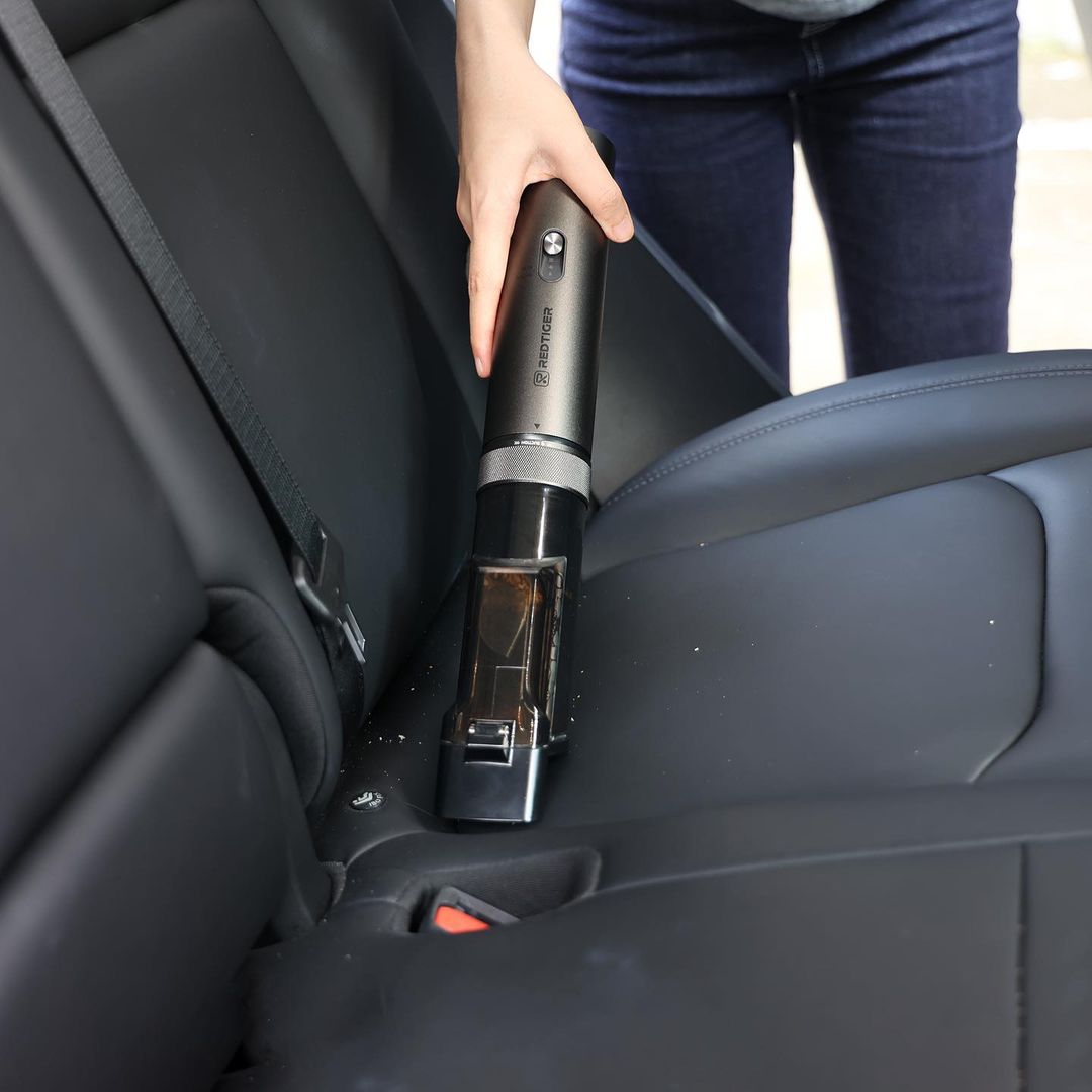 What's the Best Handheld Cordless Car Vacuum?